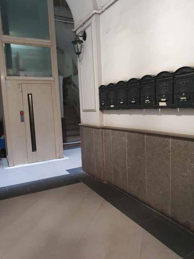 Traversa Toledo, Intero Appartamento Al Plebiscito Napoli Esterno foto