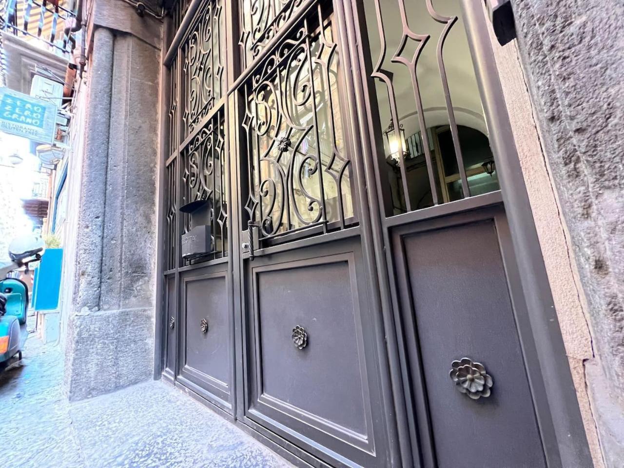 Traversa Toledo, Intero Appartamento Al Plebiscito Napoli Esterno foto